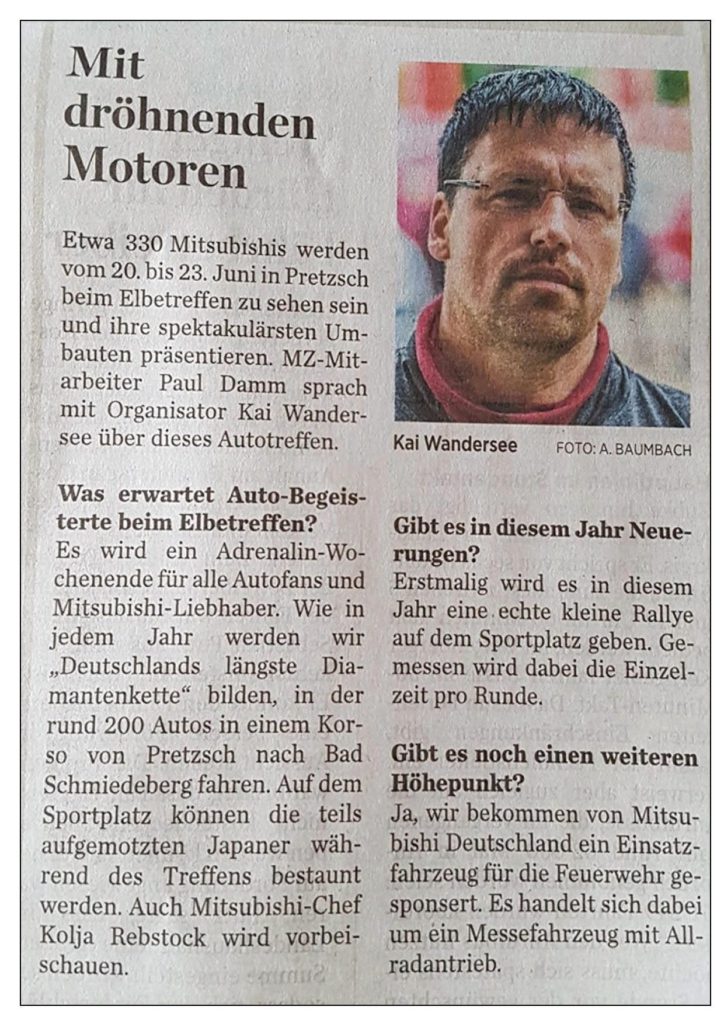 Mit dröhnenden Motoren